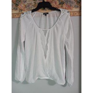 XOXO Medium White Lightweight Beach Flowy Casual Top